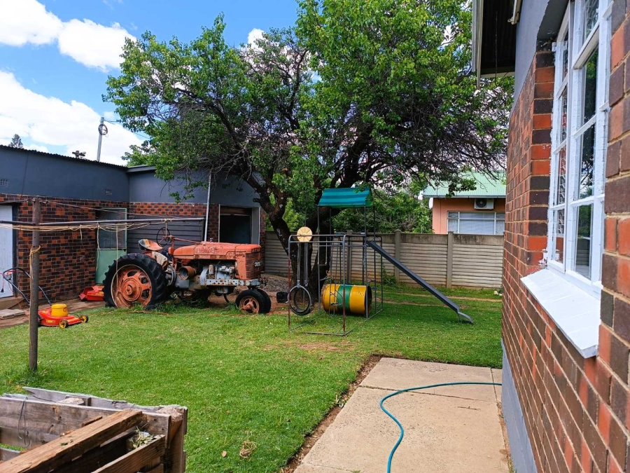 3 Bedroom Property for Sale in Kroonheuwel Free State